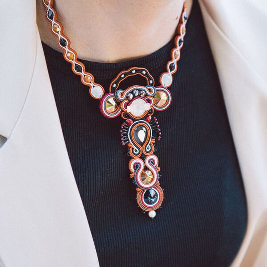 Collar África