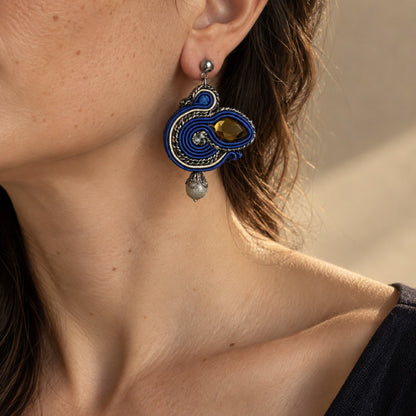 Pendientes Aegea