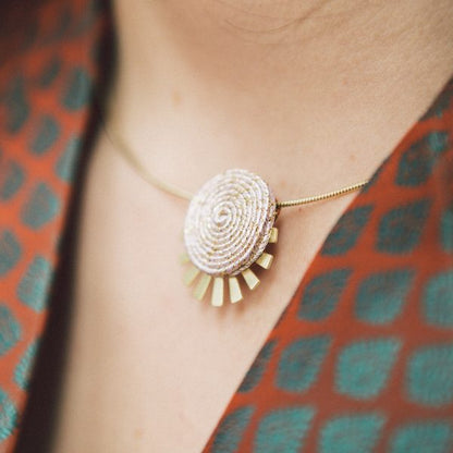 Choker soutache Qordatta crema
