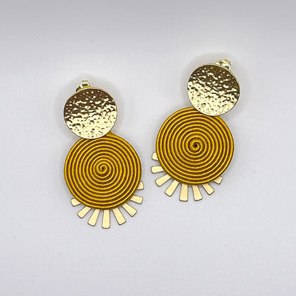 pendientes quito mostaza qordatta
